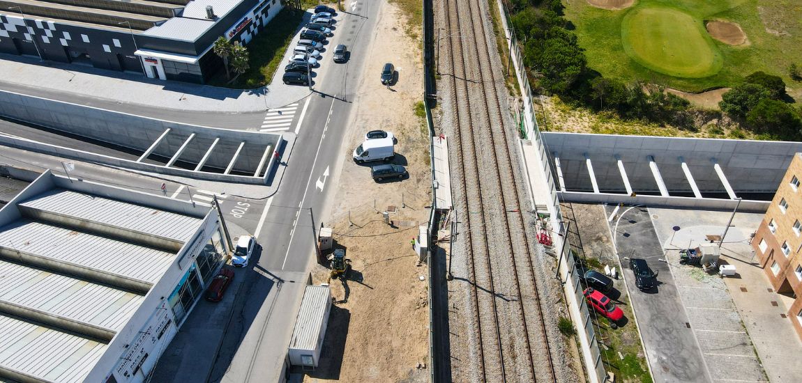 Fotografia da Passagem Inferior da Linha do Norte em Espinho: fotografia 1
