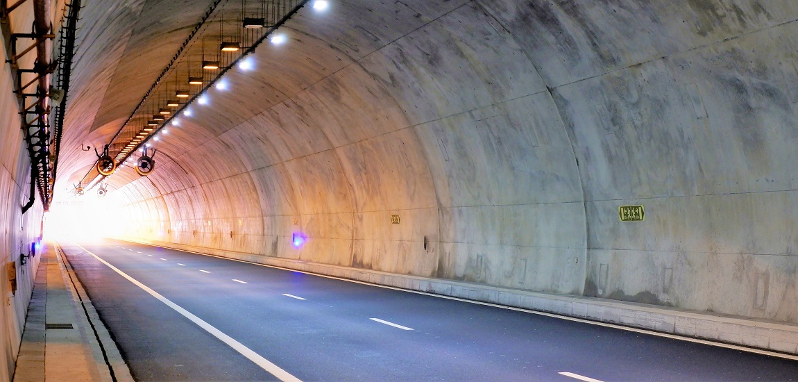 Condicionamento de trânsito no Túnel do Marão: fotografia 1